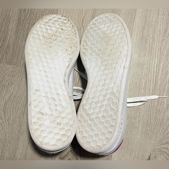 Adidas Advantage Leather Sneakers - Women’s 11 / Men’s 10 - Picture 7 of 9